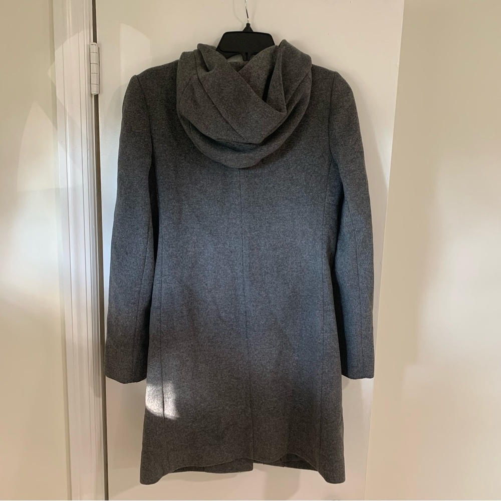 Aritzia Babaton Pearce Wool Cashmere Gray Hooded Coat Size XS Capsule Winter - Picture 7 of 15